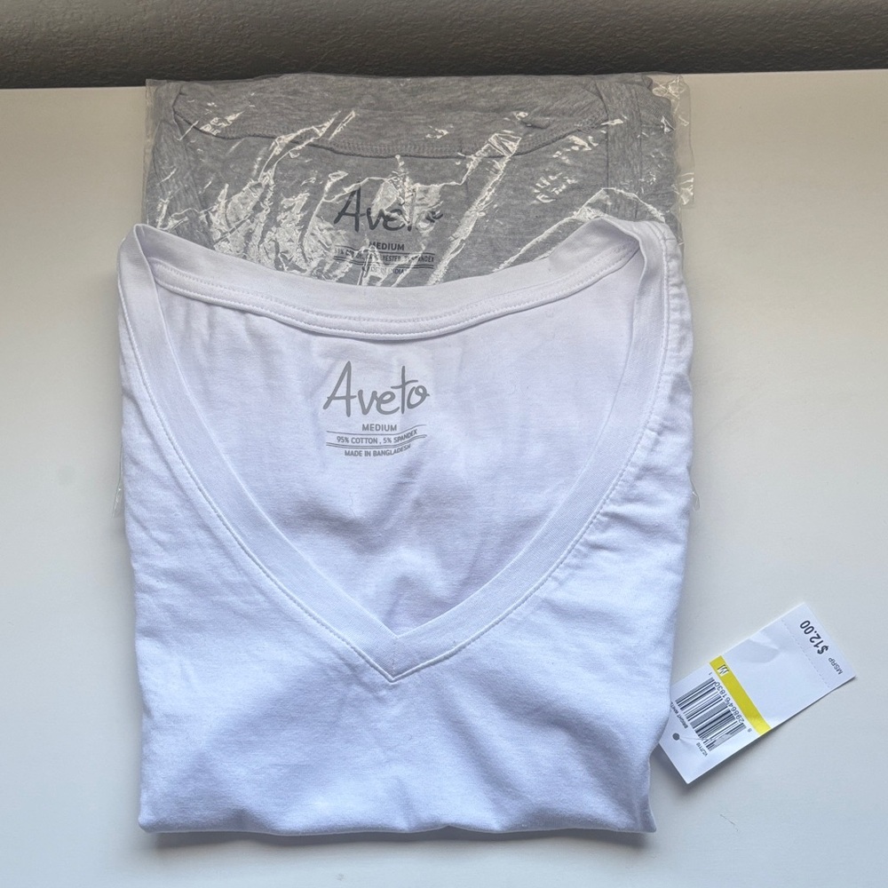 Aveto White and Gray V-Neck T-Shirts